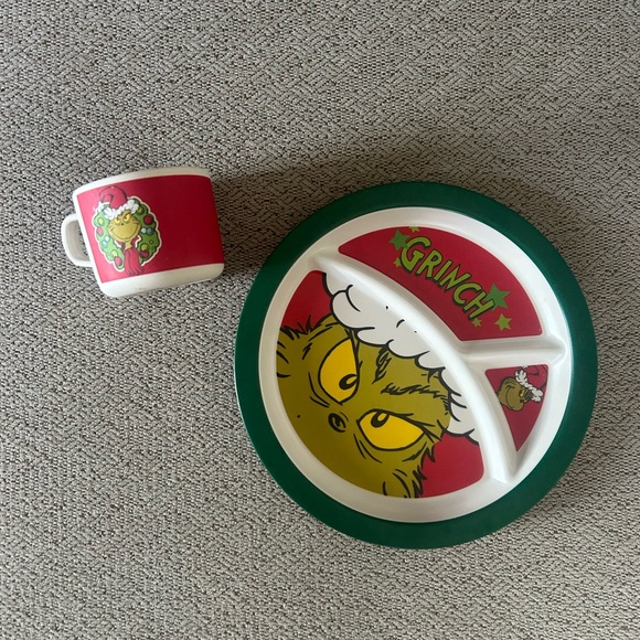 Grinch Divided Plate and Mug Set - Picture 1 of 2